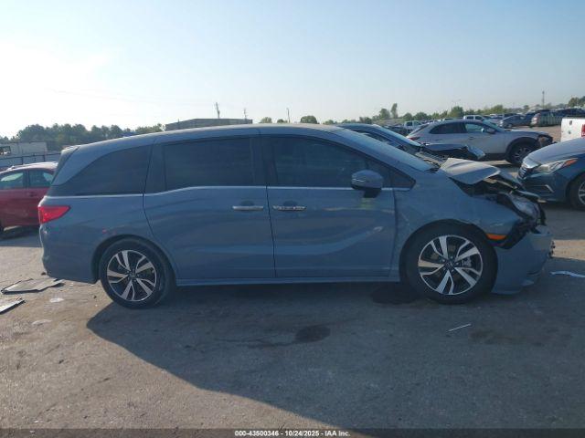 Honda Odyssey Touring Image 7