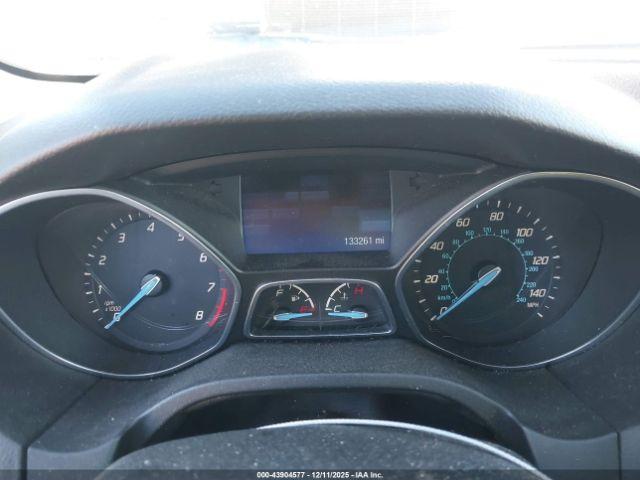 Ford Focus Se Image 11