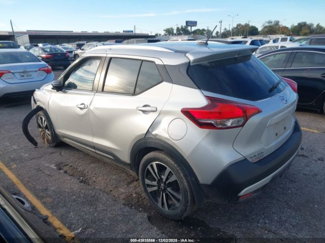 Nissan Kicks Sr Image 3