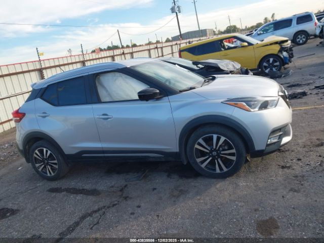 Nissan Kicks Sr Image 13