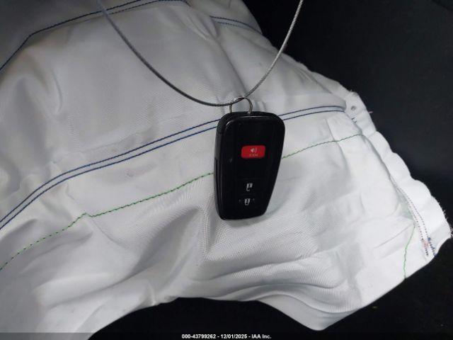 Toyota RAV4 Xle Image 15