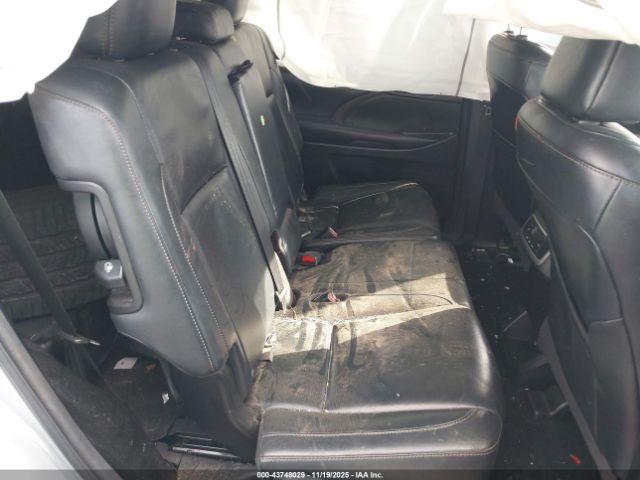 Toyota Highlander Xle V6 Image 4