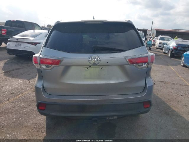 Toyota Highlander Xle V6 Image 9