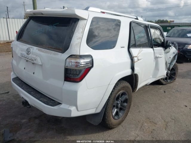 Toyota 4Runner Sr5 Premium Image 5