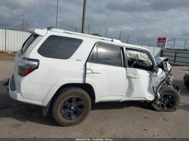 Toyota 4Runner Sr5 Premium Image 13