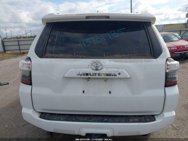 Toyota 4Runner Sr5 Premium Image 9