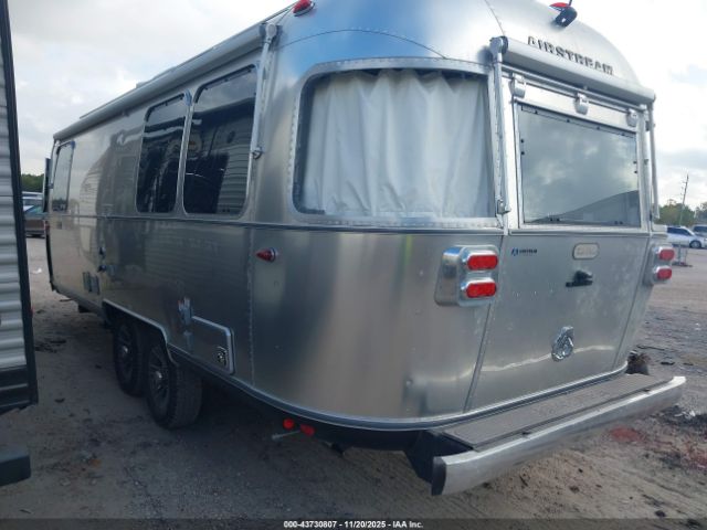 Airstream Other Image 10