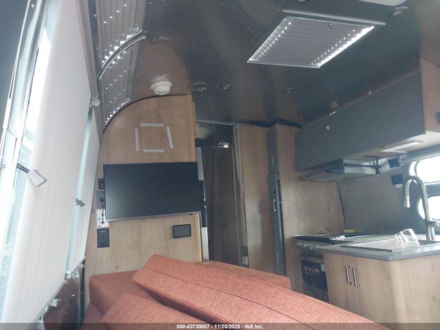 Airstream Other Image 6