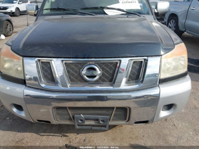 Nissan Titan Se Image 8