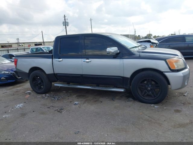 Nissan Titan Se Image 12