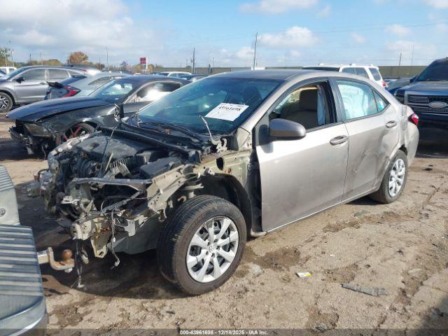 Toyota Corolla Le Image 12