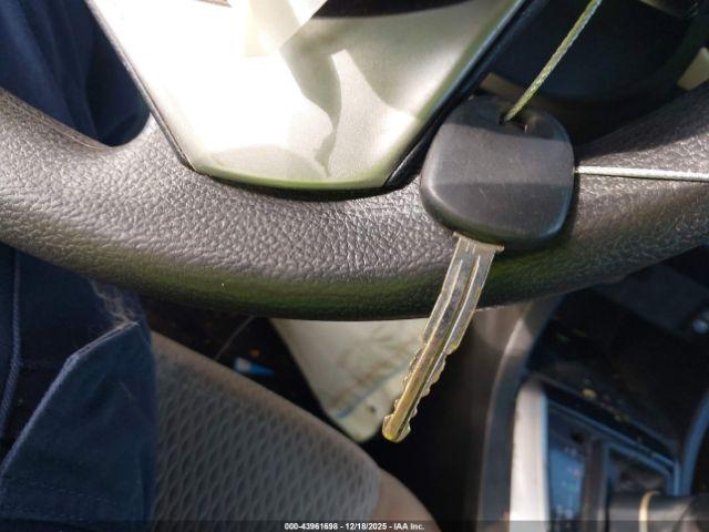 Toyota Corolla Le Image 5