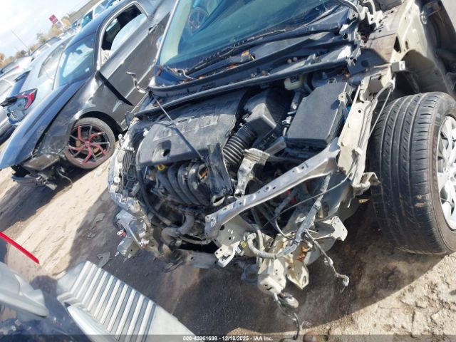 Toyota Corolla Le Image 9