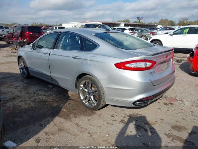 Ford Fusion Titanium Image 2