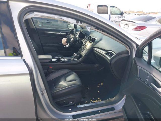 Ford Fusion Titanium Image 7