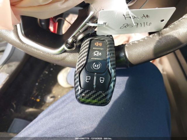 Ford Fusion Titanium Image 12