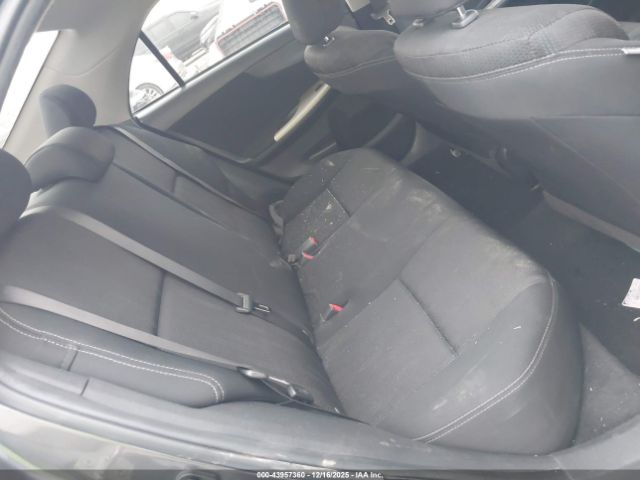 Toyota Corolla S Image 3