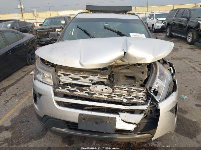 Ford Explorer Xlt Image 5