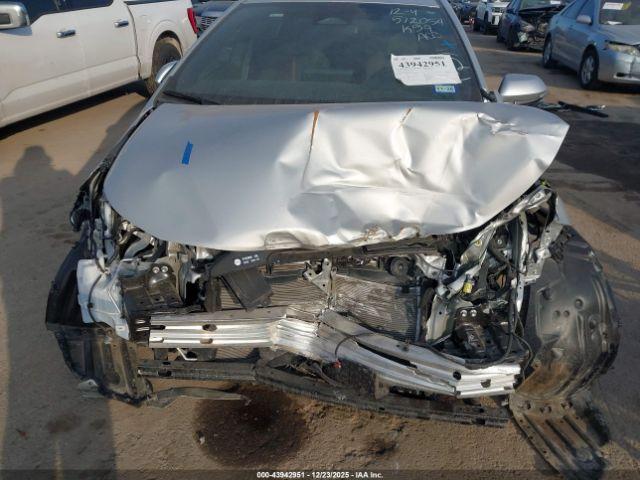 Toyota Corolla Se Image 13