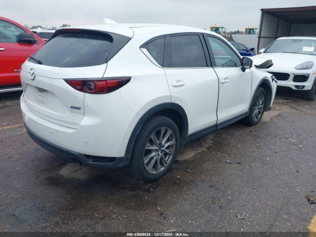 Mazda Cx Signature Image 4