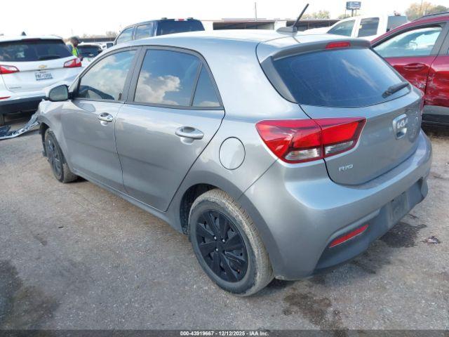 Kia Rio S Image 12
