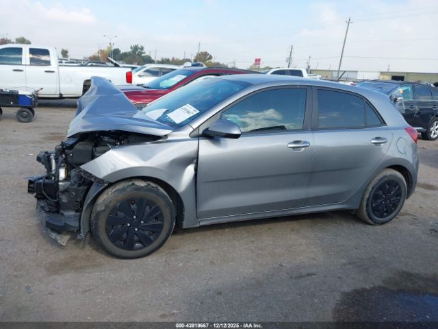 Kia Rio S Image 16