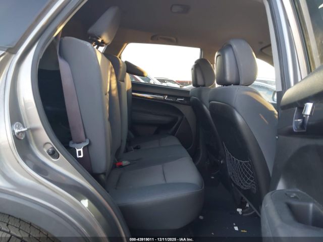 Kia Sorento Lx Image 7