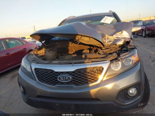 Kia Sorento Lx Image 12