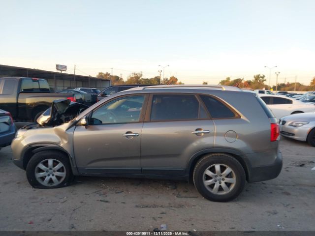 Kia Sorento Lx Image 11