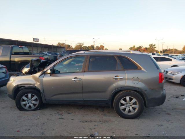 Kia Sorento Lx Image 11