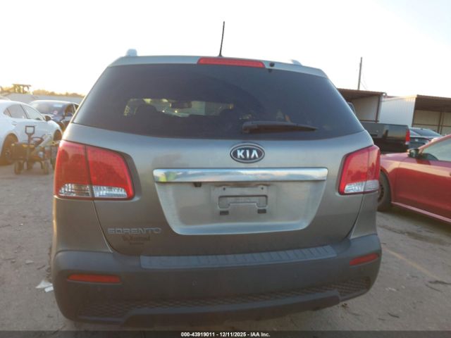 Kia Sorento Lx Image 16