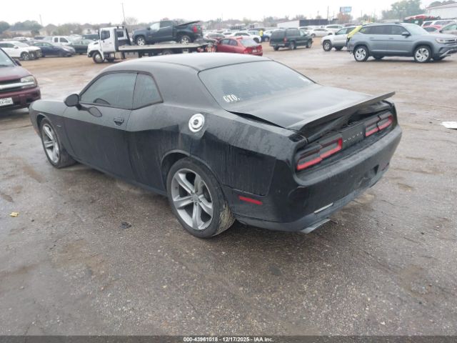 Dodge Challenger Image 2