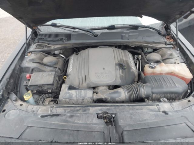 Dodge Challenger Image 6