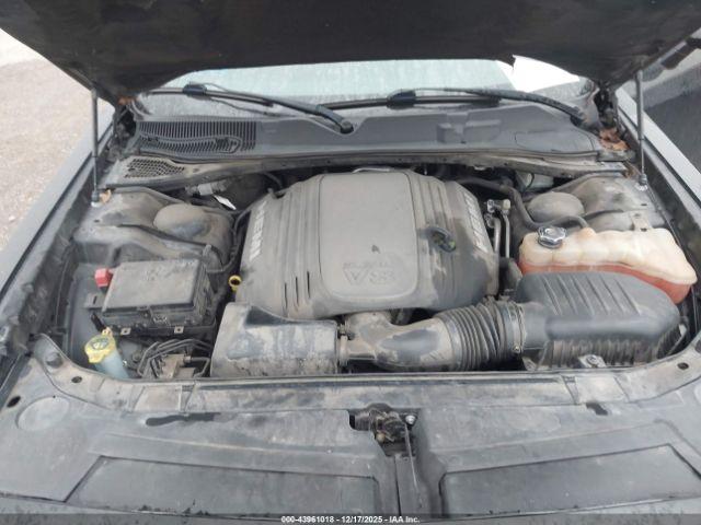 Dodge Challenger Image 6