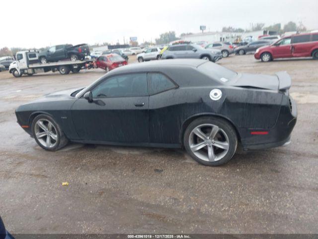 Dodge Challenger Image 8