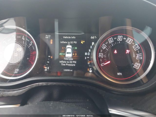 Dodge Challenger Image 14