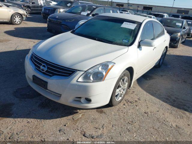 Nissan Altima 2.5 S Image 11