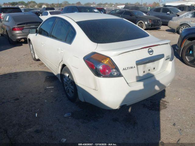 Nissan Altima 2.5 S Image 12