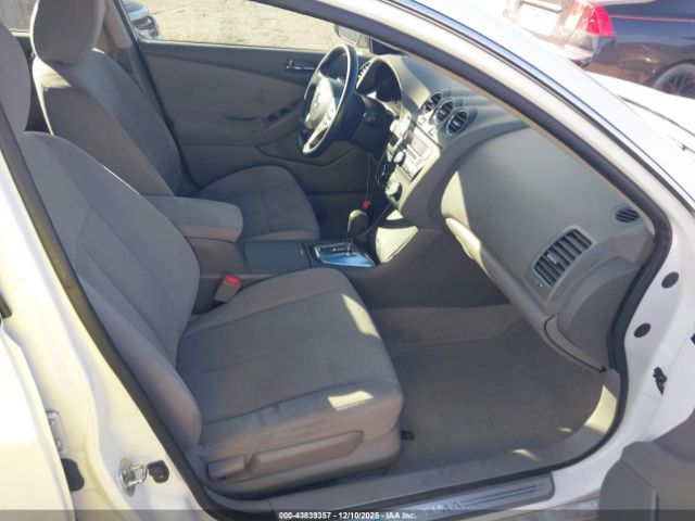 Nissan Altima 2.5 S Image 7