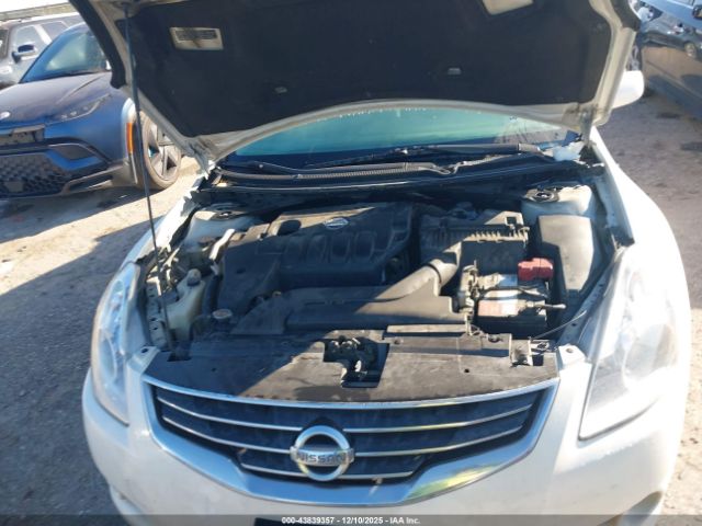 Nissan Altima 2.5 S Image 9