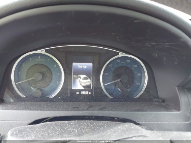 Toyota Camry Le Image 3