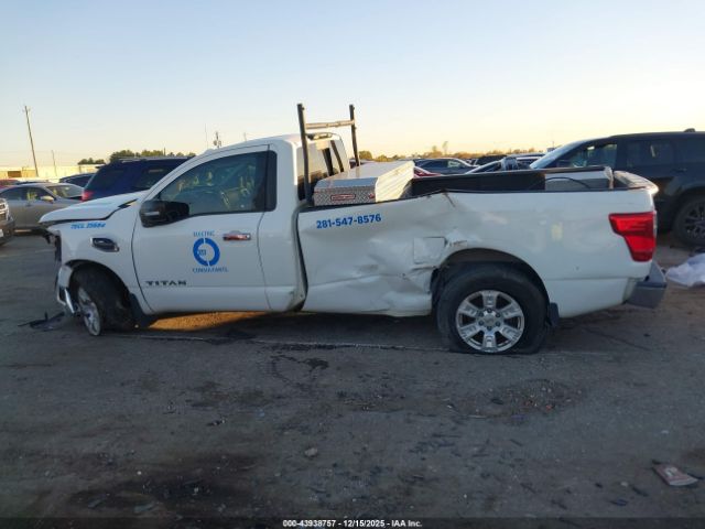 Nissan Titan Sv Image 16