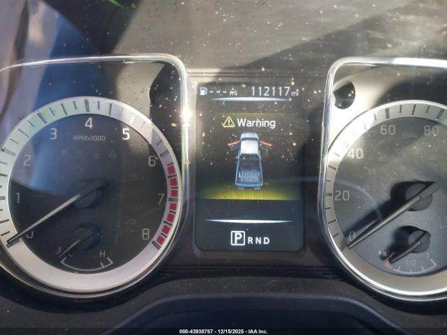 Nissan Titan Sv Image 14