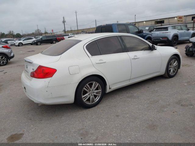 INFINITI G25 Journey Image 7