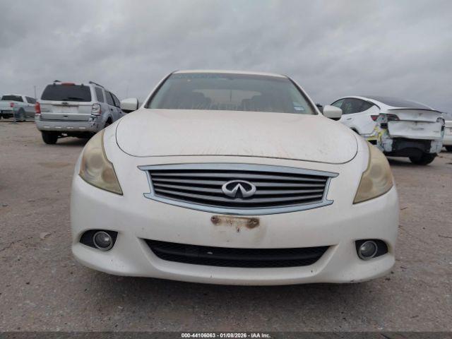 INFINITI G25 Journey Image 4