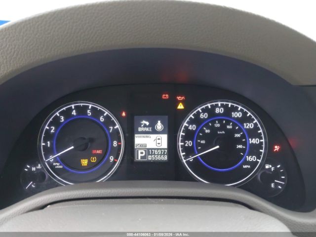 INFINITI G25 Journey Image 9