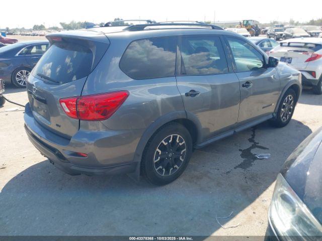 Nissan Pathfinder Sv Image 3