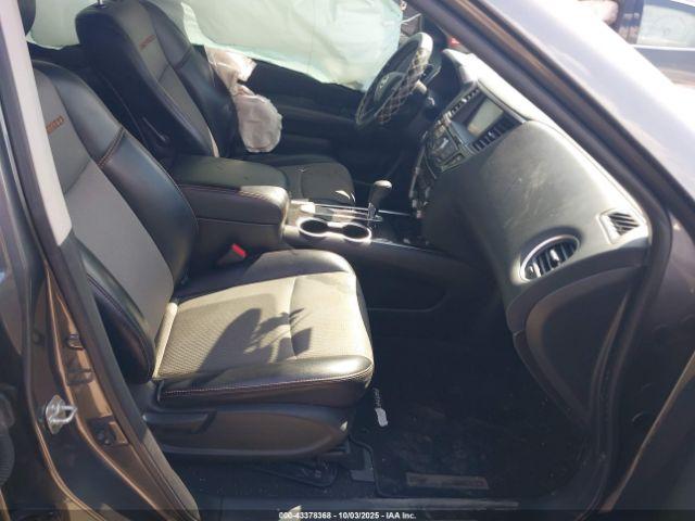 Nissan Pathfinder Sv Image 4