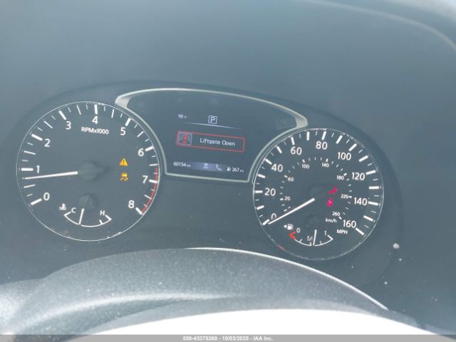 Nissan Pathfinder Sv Image 5