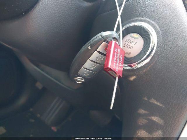 Nissan Pathfinder Sv Image 9